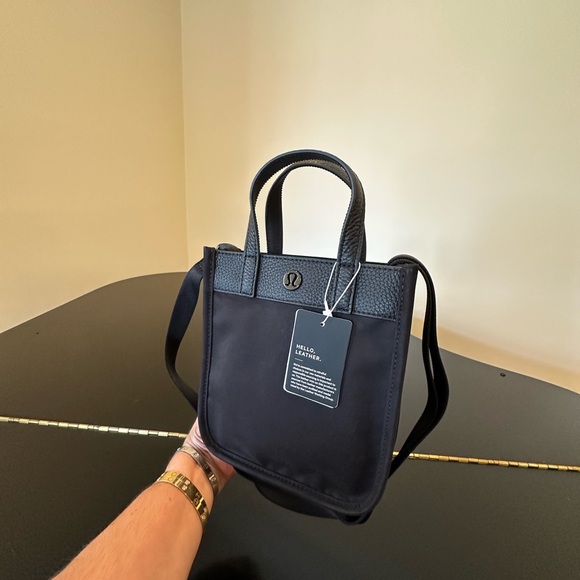 NWT RARE authentic minimalist classic Lululemon Now and Always Tote/bag Micro - Picture 8 of 17